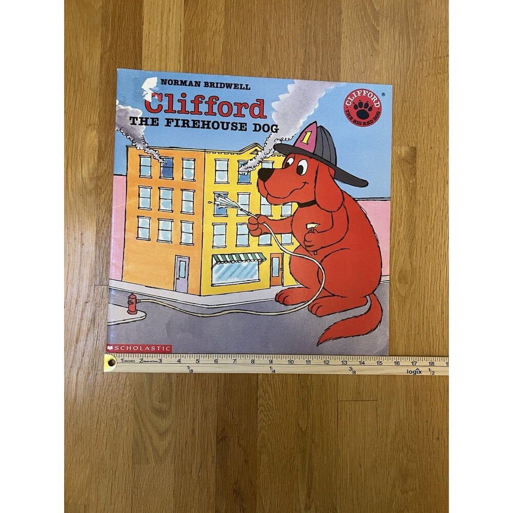 Clifford the Firehouse Dog by Norman Bridwell 1995 Paperback Teacher Easel Big - Picture 2 of 8
